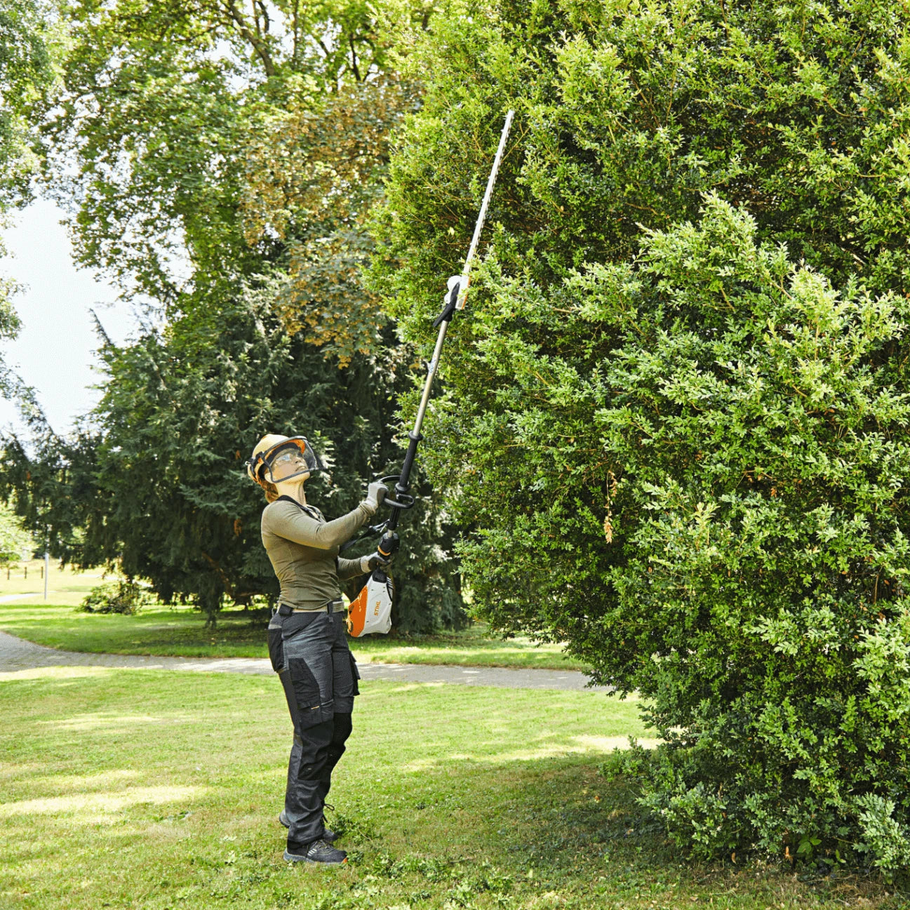 Stihl Akku-Heckenschneider HLA 135 Einzelgerät - Jetzt Stihl bei kaisers.jetzt