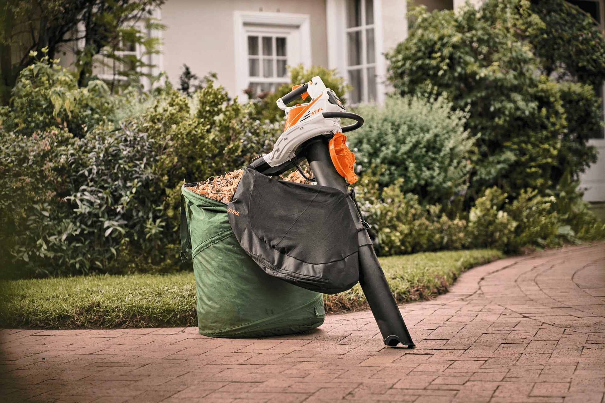 Stihl Akku-Saughäcksler SHA 56 inkl. Akku und Ladegerät - Jetzt Stihl bei kaisers.jetzt