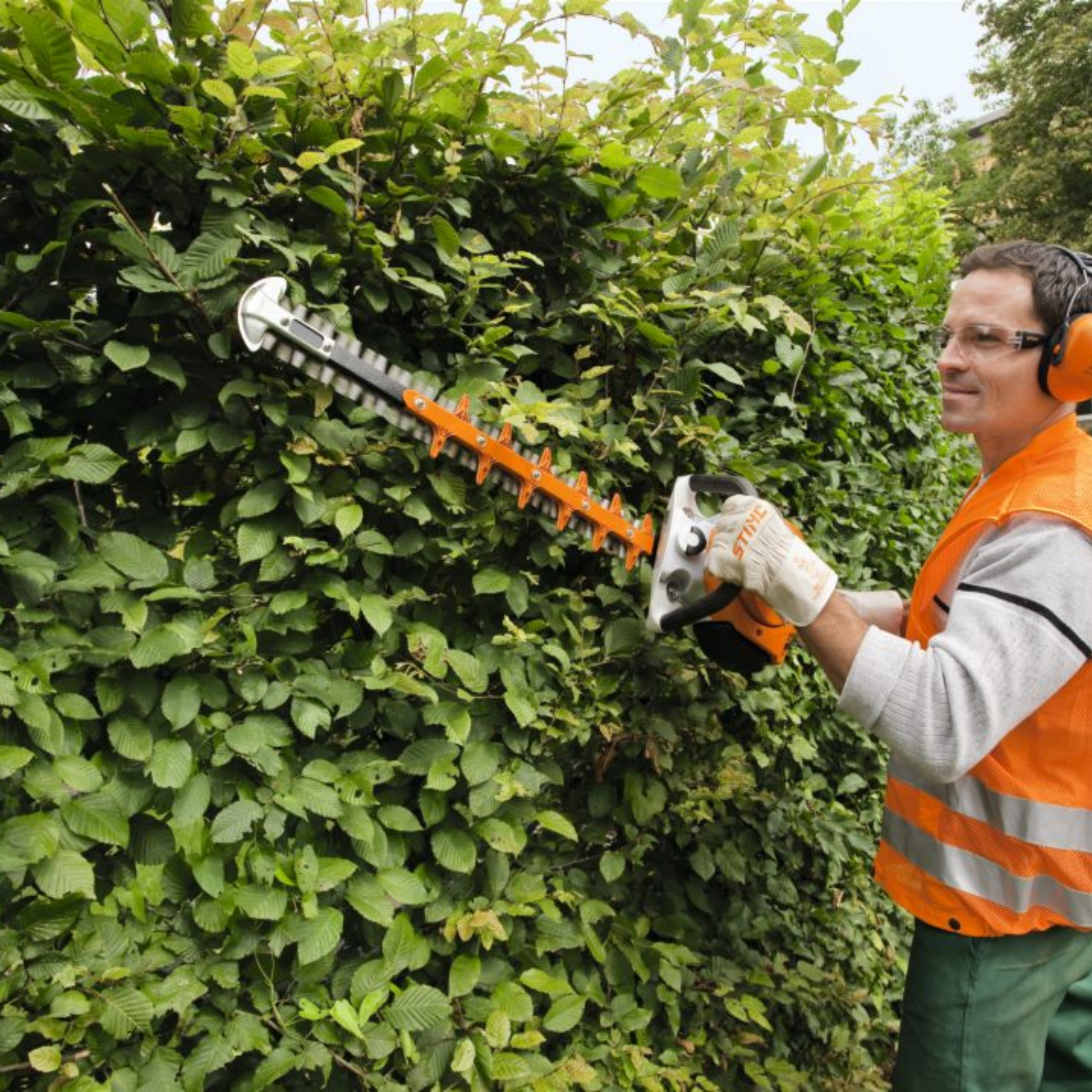 Stihl Benzin-Heckenschere HS 56 C-E – DEMO - Jetzt Stihl bei kaisers.jetzt