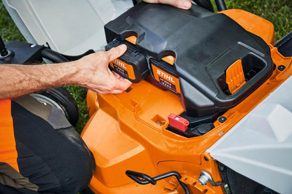 Stihl RMA 765 V Akku-Rasenmäher inkl. Akku AR 3000 L und AL 500 - Jetzt Stihlbei kaisers.jetzt