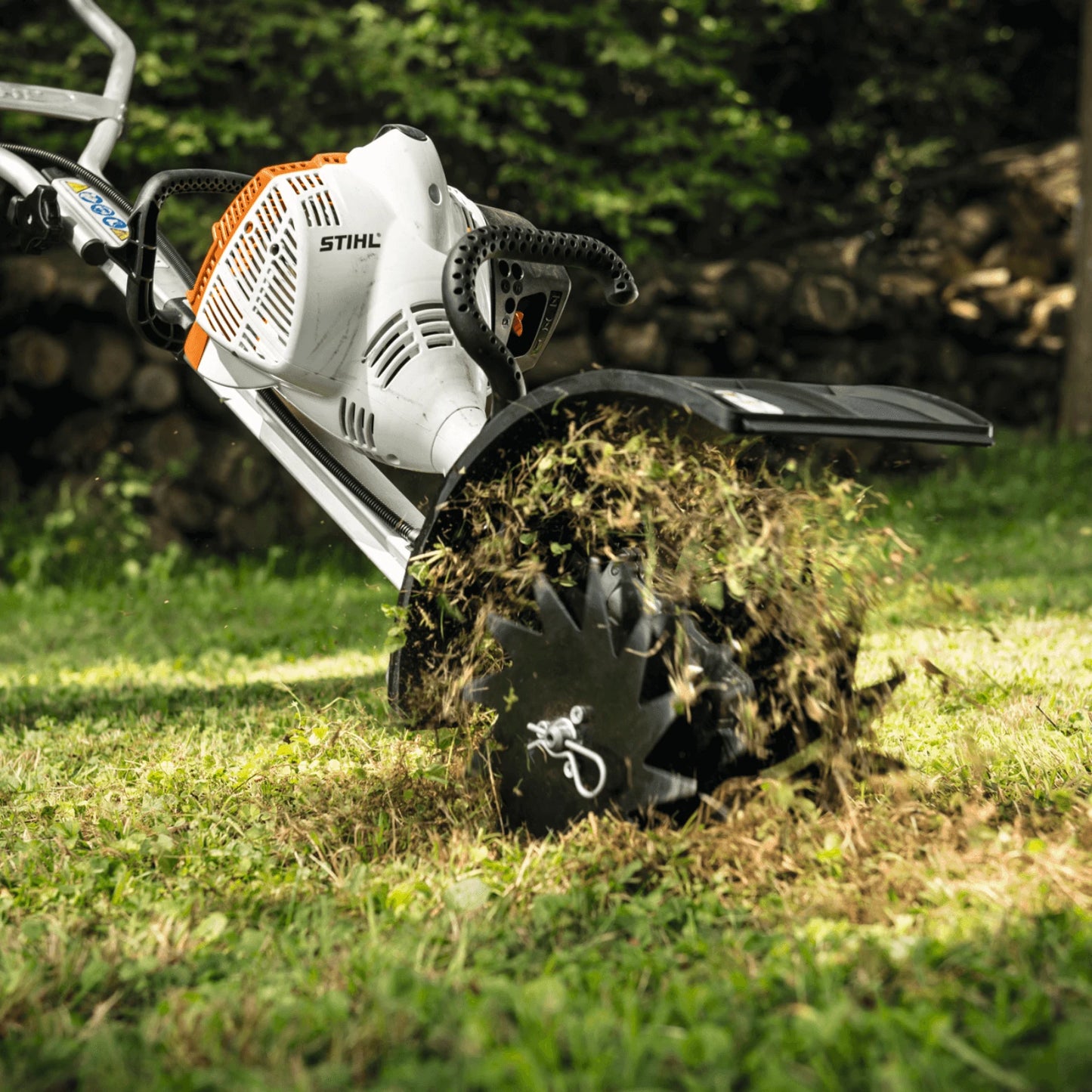 Stihl Rasenlüfter RL-MM - Jetzt Stihl bei kaisers.jetzt