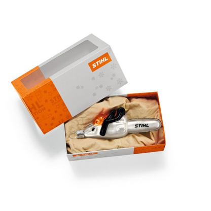 Stihl Weihnachtsbaumkugel Kettensäge