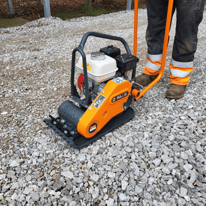Belle Rüttelplatte PCLX 32 GX120 Set mit Radsatz und Vulkollanplatte