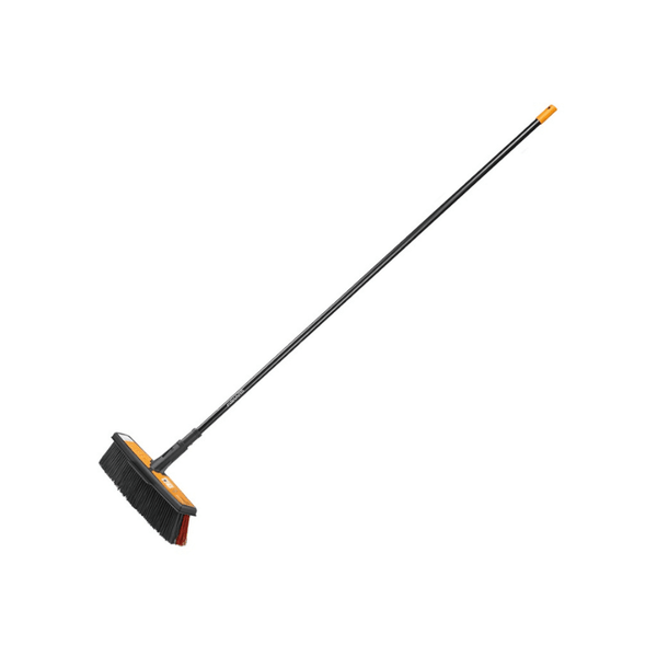 Fiskars Besen SOLID L - mit 170 cm Aluminiumstiel