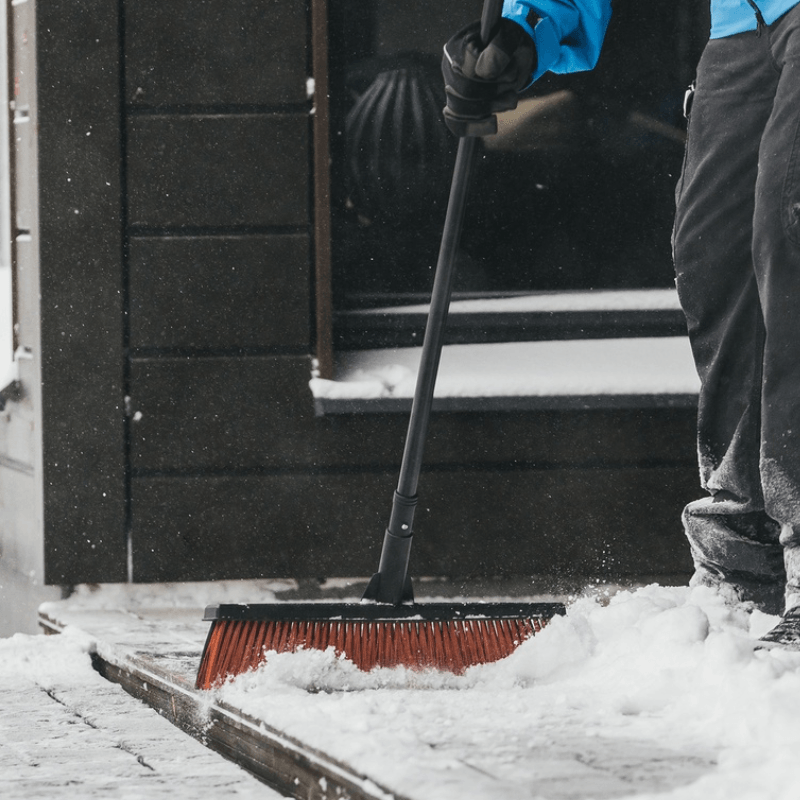 Fiskars Besen SOLID L - mit 170 cm Aluminiumstiel - Jetzt Fiskars bei kaisers.jetzt