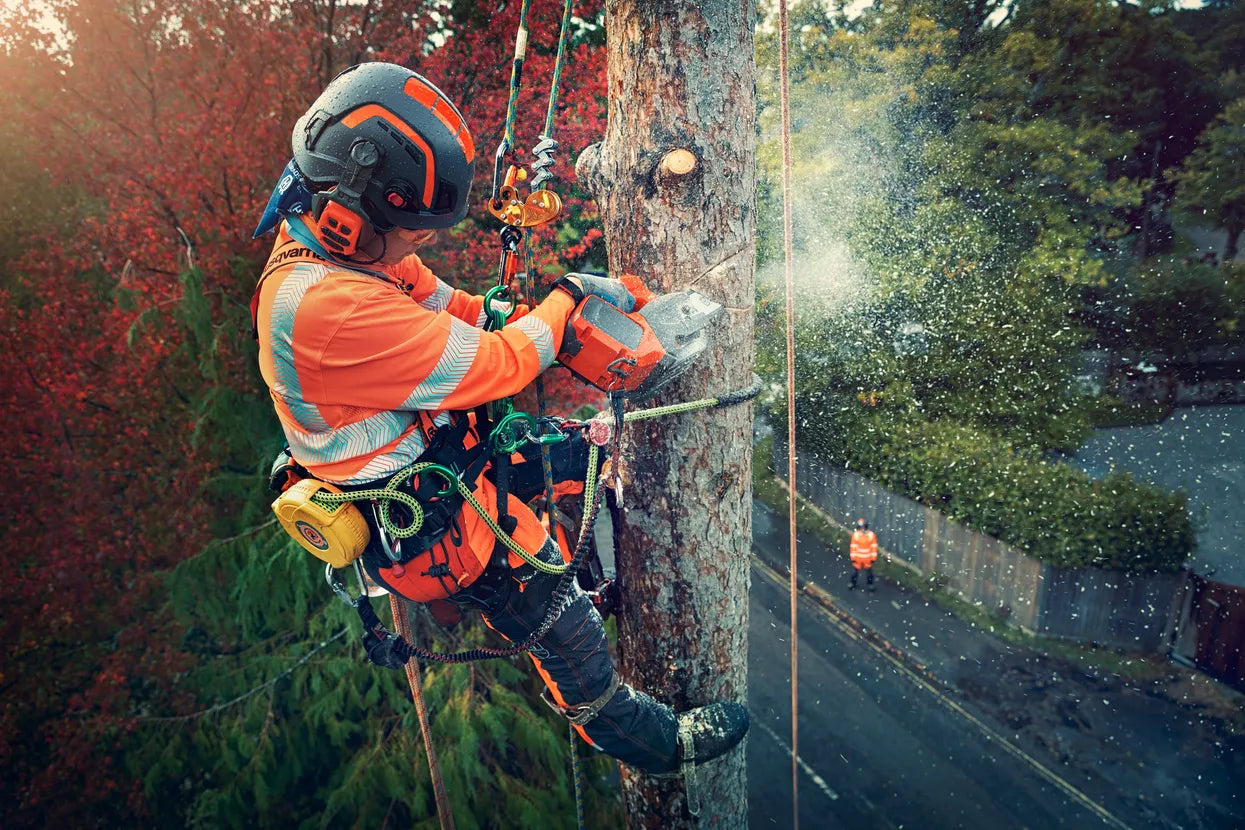 Husqvarna T540i XP® G Akku-Kettensäge (Top-Handle) - 35 cm Schwert