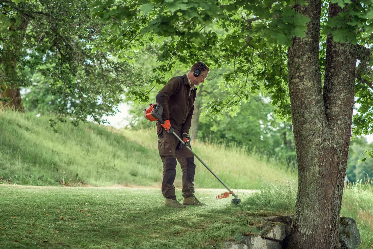 Husqvarna 325L Benzin-Grastrimmer - 46,4 cm Schnittbreite