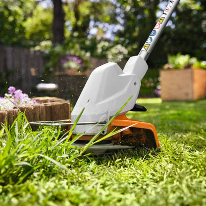 Stihl Akku-Rasentrimmer FSA 30 Inkl. Akku & Ladegerät