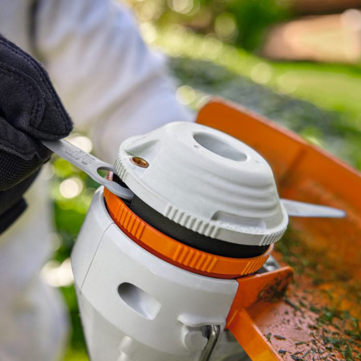 Stihl Akku-Rasentrimmer FSA 30 Inkl. Akku & Ladegerät