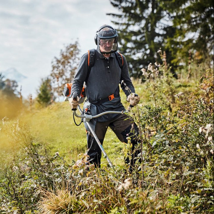 Stihl FS 131 Benzin-Freischneider mit Mähkopf - Jetzt Stihl bei kaisers.jetzt