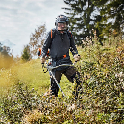 Stihl FS 131 Benzin-Freischneider mit Mähkopf - Jetzt Stihl bei kaisers.jetzt