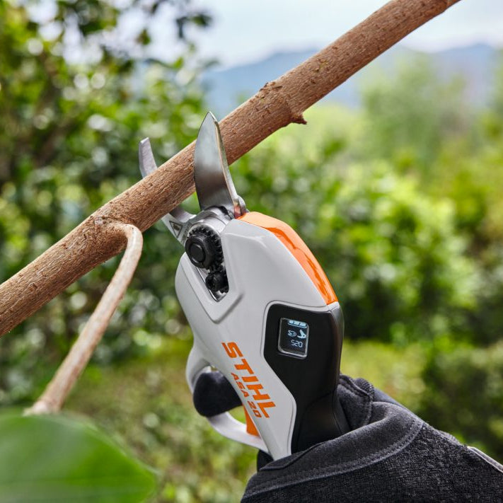 STIHL Akku-Astschere ASA 20 inkl. Akku und Ladegerät
