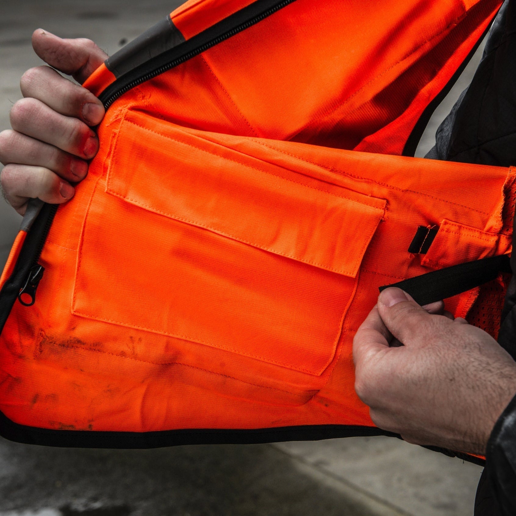 Milwaukee Premium High-Visibility Sicherheitsweste – Orange