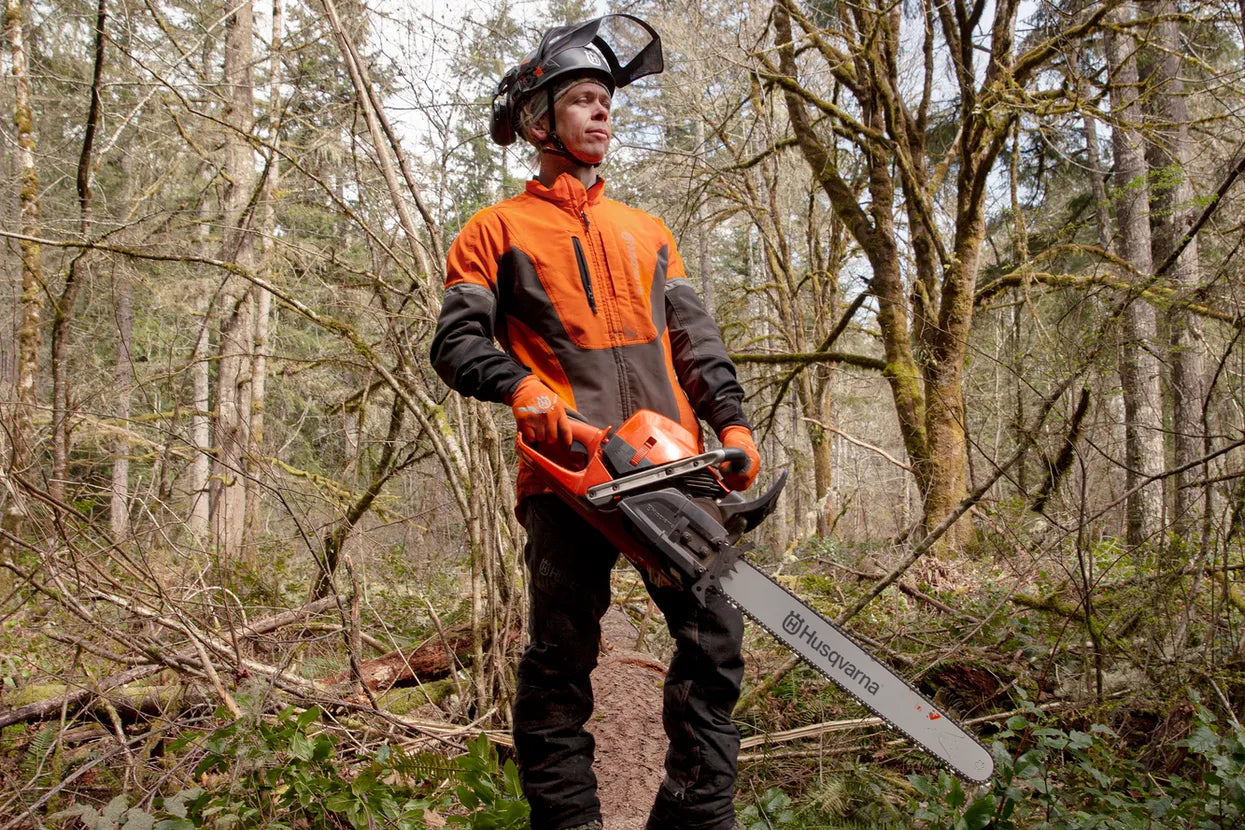 Husqvarna 585 Benzin-Kettensäge - Schienenlänge 60–70 cm