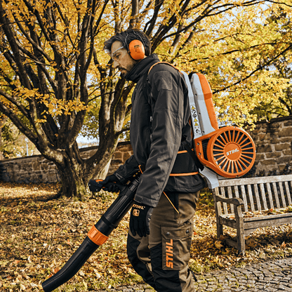 Stihl Akku-Laubbläser BGA 300 Set Inkl. AR 2000 L und Ladegerät - Jetzt Stihl bei kaisers.jetzt