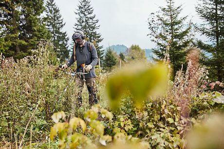 Stihl FS 131 Benzin-Freischneider mit Mähmesser - Jetzt Stihl bei kaisers.jetzt