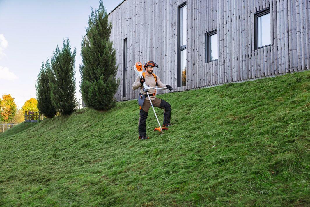 Stihl Akku-Freischneider FSA 200.0 Einzelgerät - Jetzt Stihl bei kaisers.jetzt