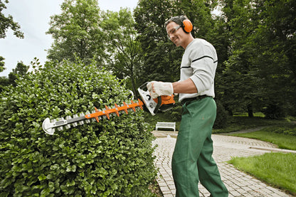 Stihl Benzin-Heckenschere HS 56 C-E - Jetzt Stihl bei kaisers.jetzt