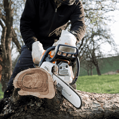 Stihl Benzin-Kettensäge MS 211 - Jetzt Stihl bei kaisers.jetzt